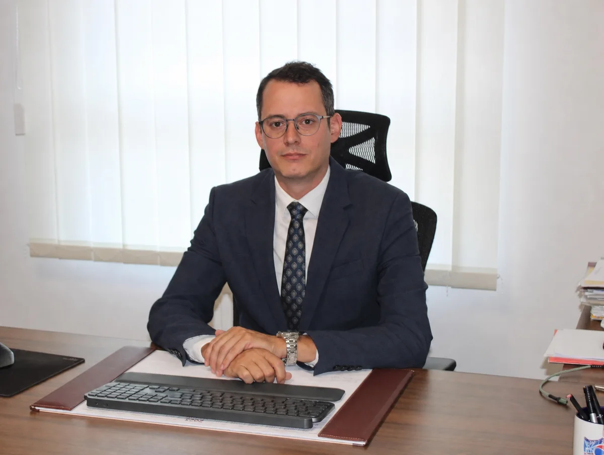 Aleksandar Zrnić, advokat